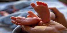 Czy istnieją przeciwskazania do testu na ojcostwo w ciąży, Dlaczego testy na ojcostwo w ciąży zyskują coraz większą popularność, Czy są sytuacje, w których trzeba powtórzyć test na ojcostwo w ciąży, Czy procedura wykonania testu na ojcostwo w ciąży jest prosta
